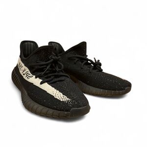 adidas Yeezy Boost 350 V2 Core Black / White (2016/2022)